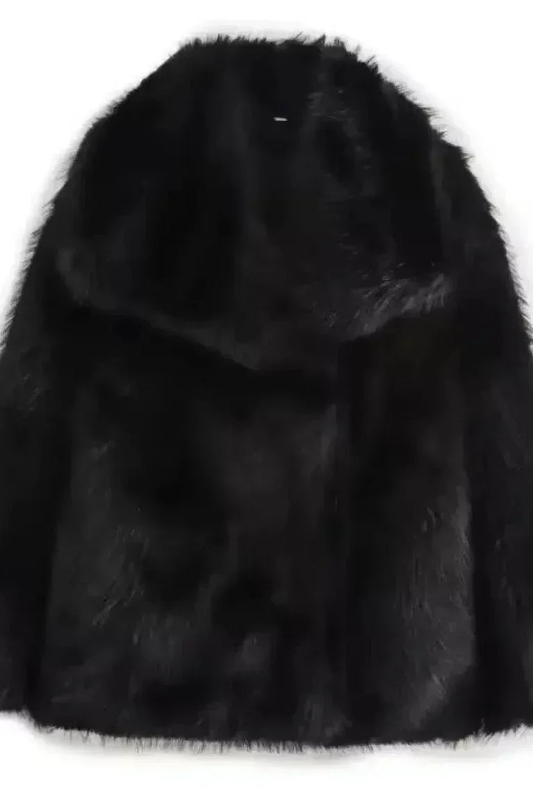 Luxurious faux fur coat - Bajeni