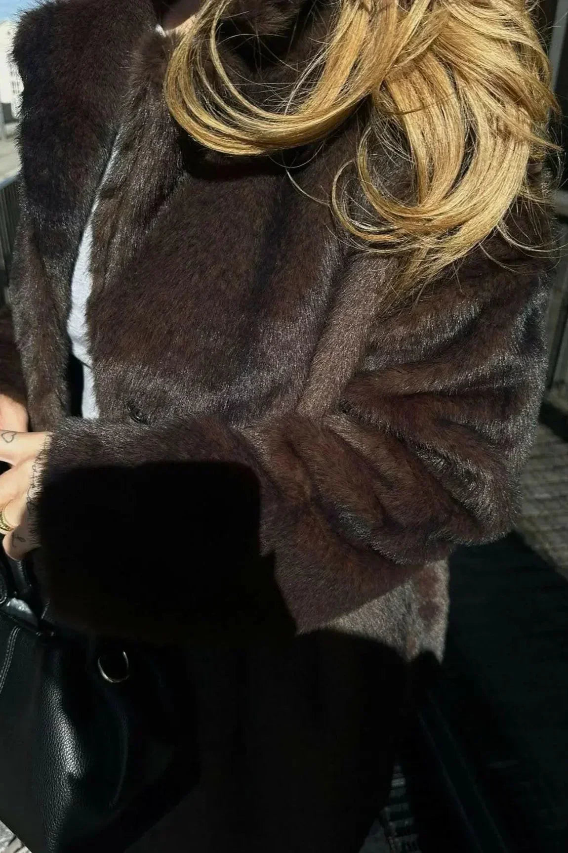 Klassischer Kunstpelzmantel - Bajeni