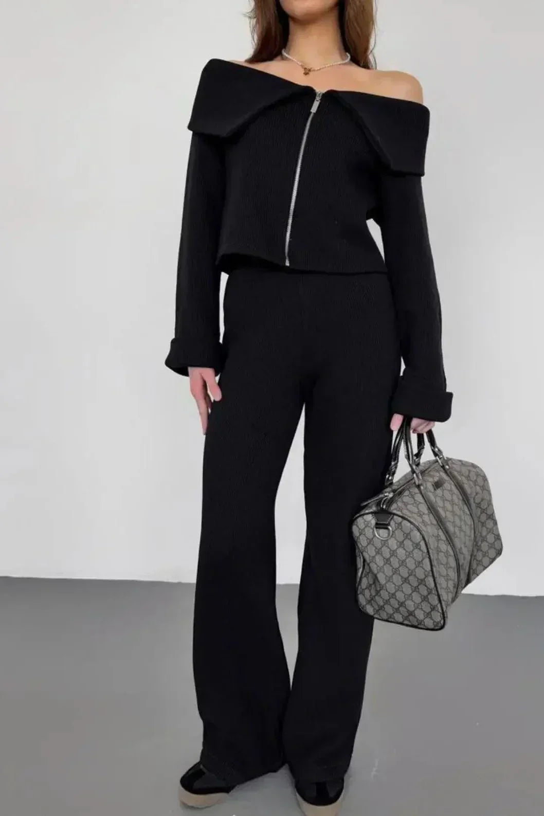 Off-Shoulder Knit Set – Elegante Zweiteiler - Bajeni